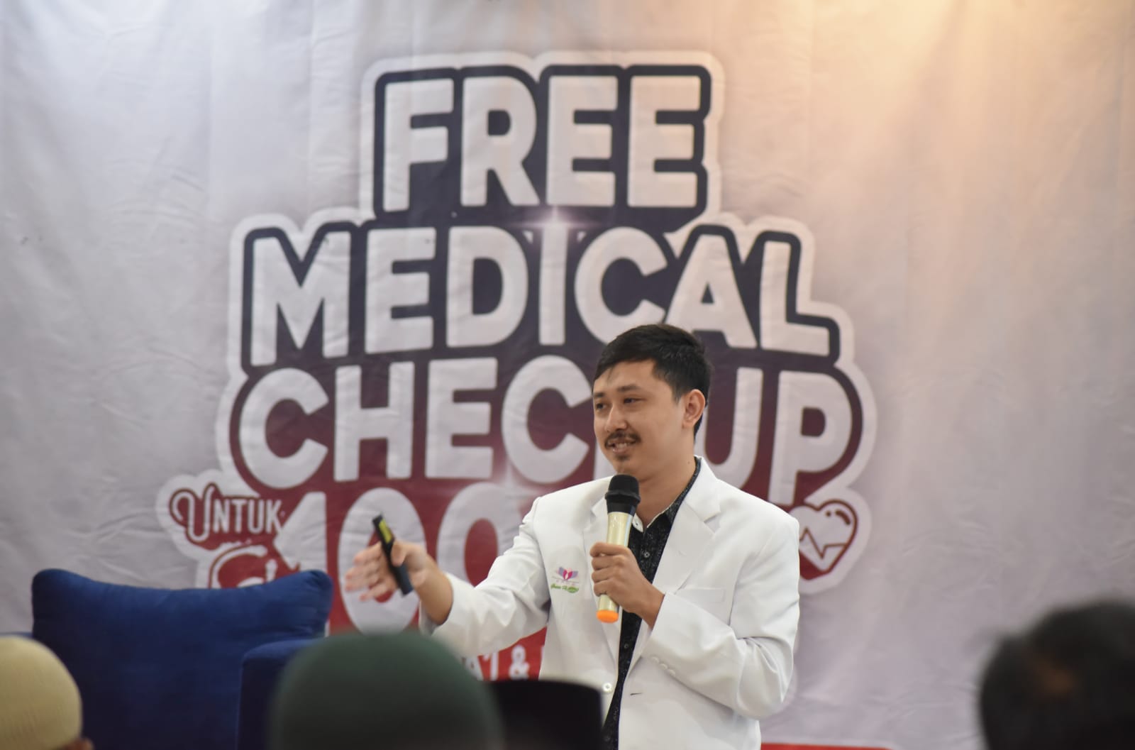 FKAM Sukses Menyeleggarakan Free Medical Check Up untuk Guru Ngaji - FKAM